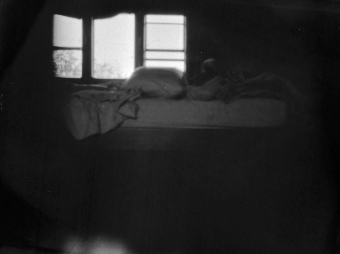 Erik / On the bed